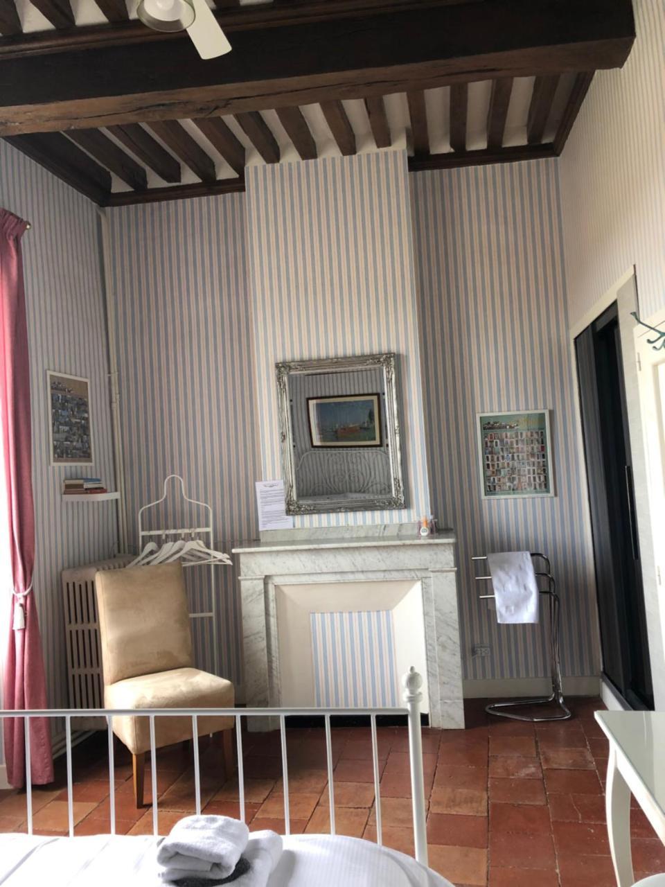 Maison De Mallast Montolieu Exteriör bild